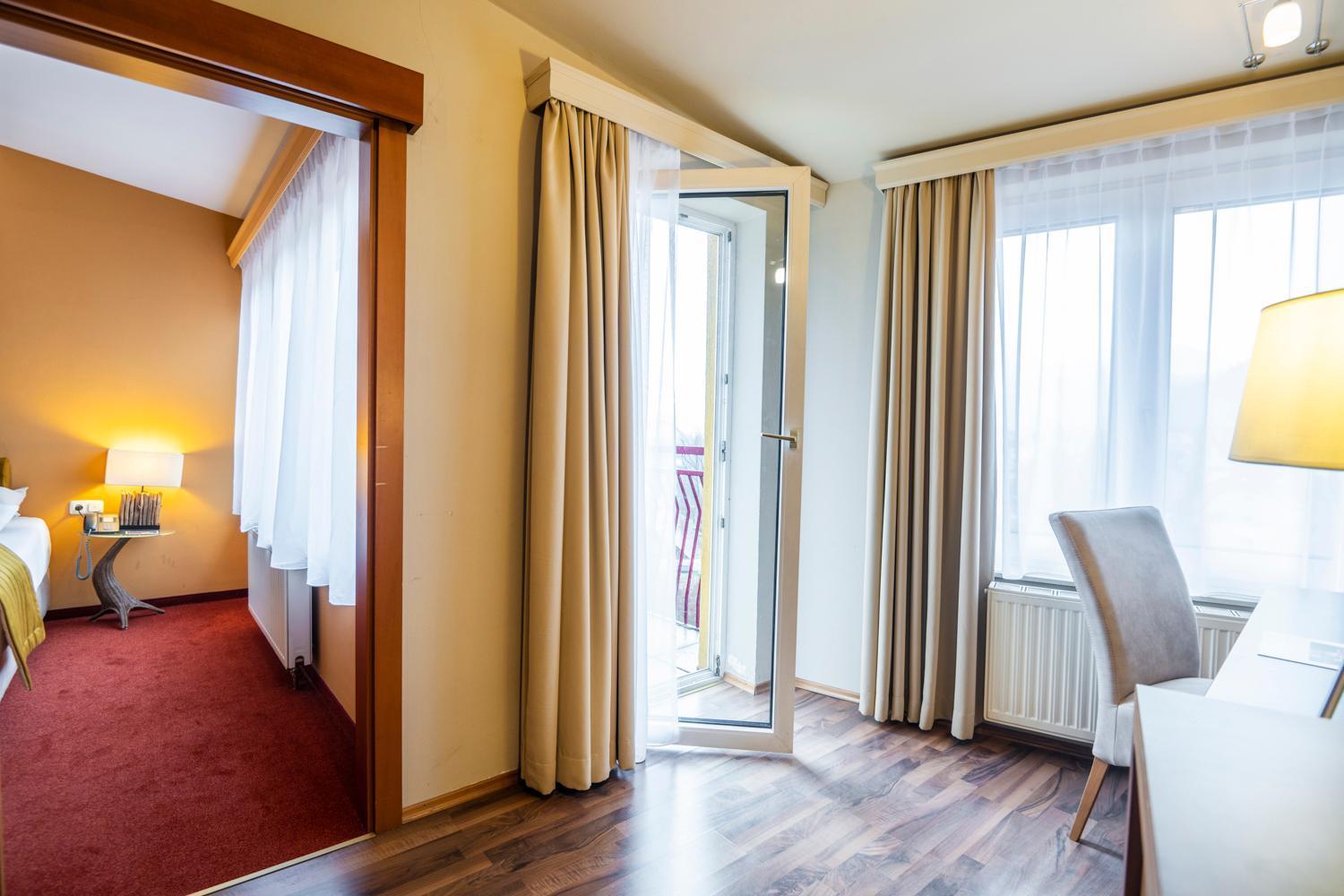 Hotel Landskron Брук-ан-дер-Мур Экстерьер фото